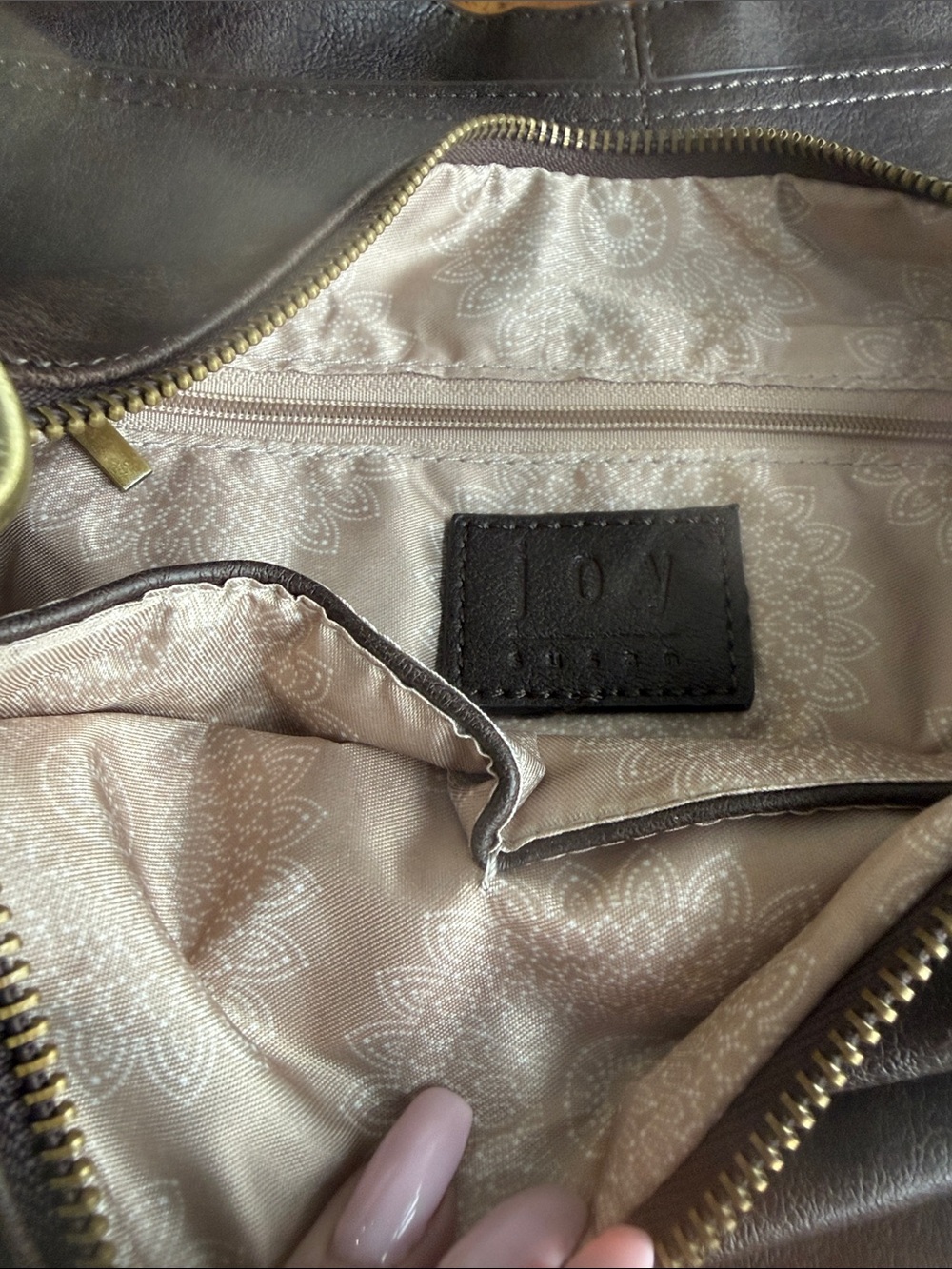 Joy Susan 2-in-1 Brown Vegan Leather Hobo Tote Bag Removable Clutch/ Crossbody - Picture 10 of 16